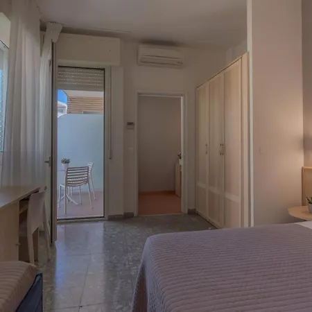 Hotel Constellation-3