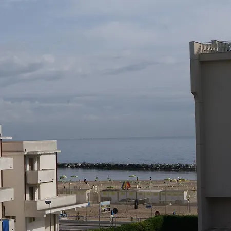 Aron Hotel-3