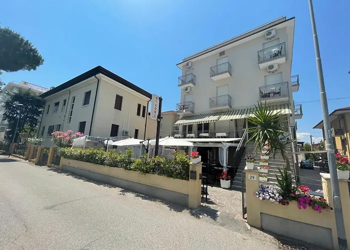 Hotel moroni