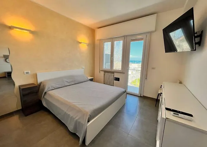 Suite Riminese With Beach Service