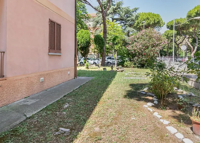 Guesthost - A Due Passi Da Borgo San Giuliano