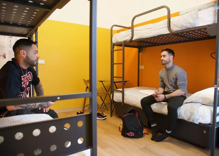 Sunflower Beach Backpacker Hostel Rimini