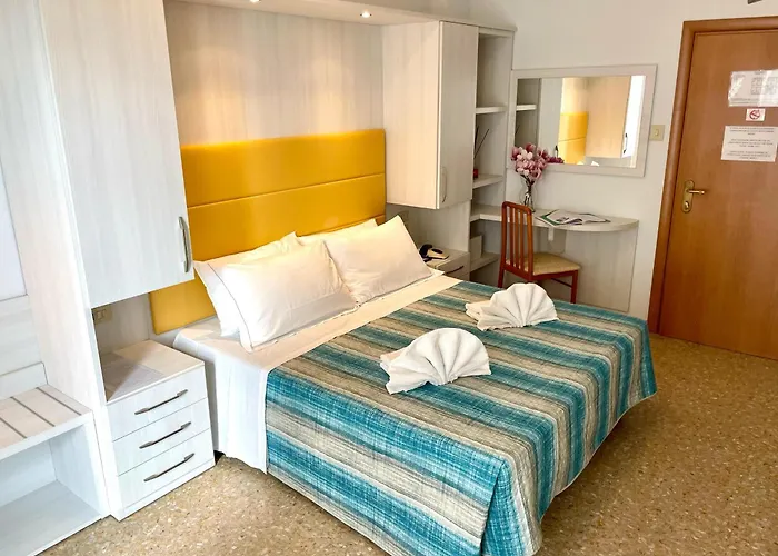Hotel Crystal - SPIAGGIA INCLUSA con pacchetti personalizzati Rimini
